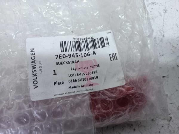 CATADIOPTRE ARRIERE DROIT VW T5/T6 05/2012-2019 - Vue 2